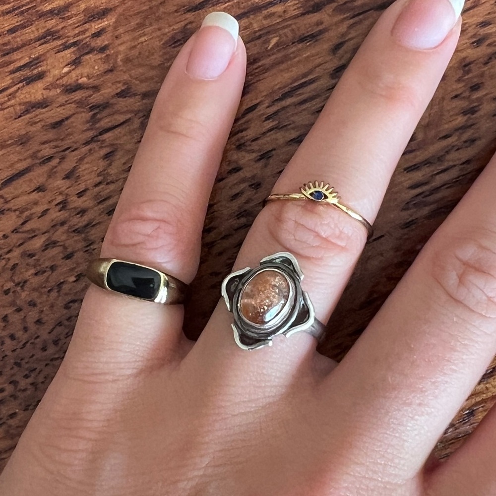 lot of three rings